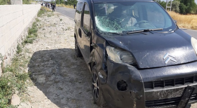 Erzincan'da feci kaza: 1 ölü Erzincan'da feci kaza: 1 ölü
