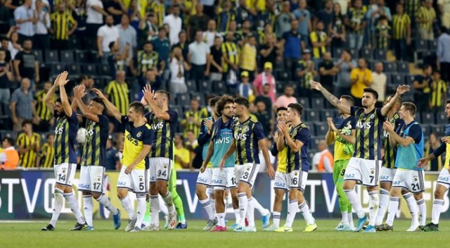 Fenerbahçe evindeki açılış maçlarında sorun yaşamıyor Fenerbahçe evindeki açılış maçlarında sorun yaşamıyor