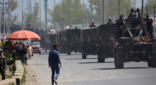 Hindistan'ın Keşmir kararı çözüm arayışlarına darbe Hindistan'ın Keşmir kararı çözüm arayışlarına darbe