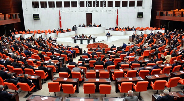 Hükümet, maaş zamları teklifini 16 Ağustos'ta açıklayacak Hükümet, maaş zamları teklifini 16 Ağustos'ta açıklayacak