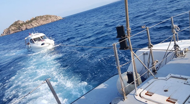 İmdatlarına Sahil Güvenlik ekipleri yetişti