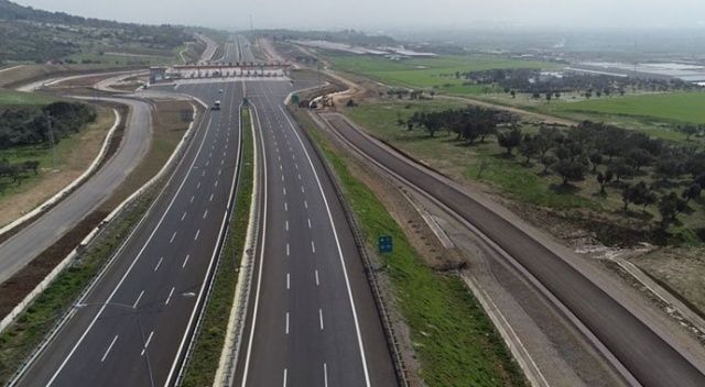 İzmir-İstanbul otoyolu yarın açılıyor: 3,5 saatte İzmir’den İstanbul’a ulaşılacak İzmir-İstanbul otoyolu yarın açılıyor: 3,5 saatte İzmir’den İstanbul’a ulaşılacak