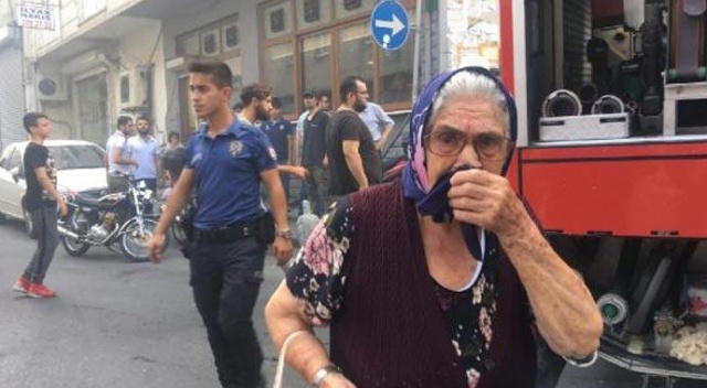 Kağıthane'de korkutan yangın! Kağıthane'de korkutan yangın!