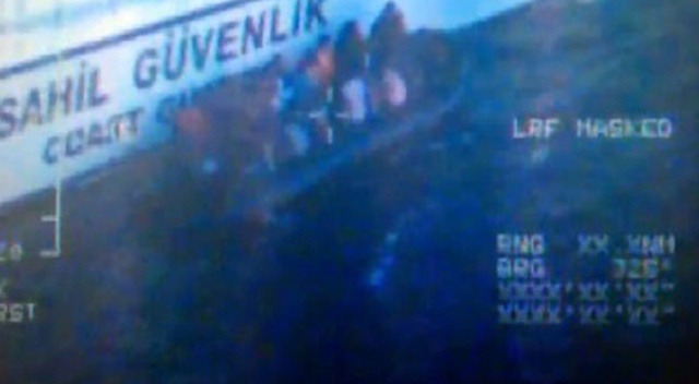 Kuşadası’nda 33 kaçak göçmen yakalandı Kuşadası’nda 33 kaçak göçmen yakalandı
