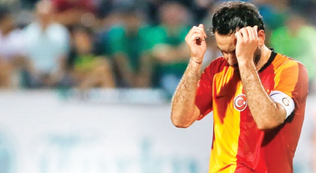 Lige yeni çıkan Denizli, üç kupalı şampiyon Galatasary'ı devirdi Lige yeni çıkan Denizli, üç kupalı şampiyon Galatasary'ı devirdi
