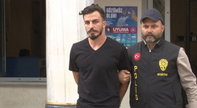 Liverpool-Chelsea maçında sahaya atlayan Youtuber ve 4 arkadaşı adliyeye sevk edildi