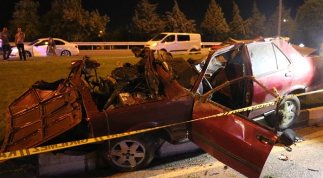 Manisa’da feci kaza: 1 ölü, 1 yaralı Manisa’da feci kaza: 1 ölü, 1 yaralı