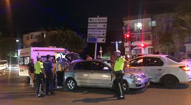 Manisa&#039;da trafik kazası: 3&#039;ü çocuk 7 yaralı