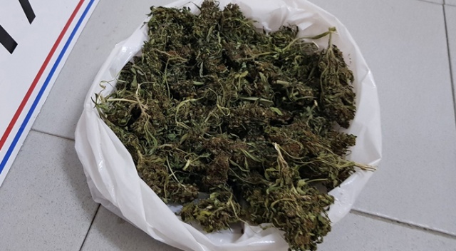 Manisa’da uyuşturucu operasyonu: 115 gram kubar esrar ele geçirildi