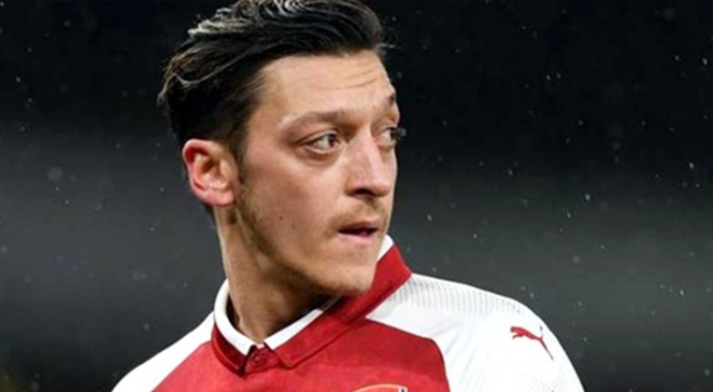 Mesut Özil'e sürpriz talip! Bıçaklı saldırı sonrası kararını verdi... Mesut Özil'e sürpriz talip! Bıçaklı saldırı sonrası kararını verdi...