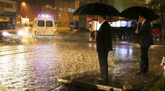 Meteoroloji'den Karadeniz'e sağanak uyarısı Meteoroloji'den Karadeniz'e sağanak uyarısı