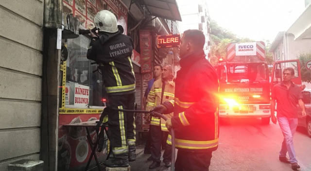 Pidecideki yangın vatandaşları sokağa döktü Pidecideki yangın vatandaşları sokağa döktü