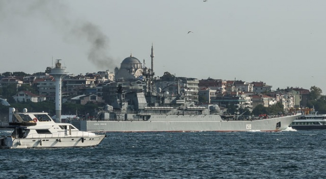 Rus gemisi Sezar Kunikov, İstanbul Boğazı&#039;ndan geçiş yaptı