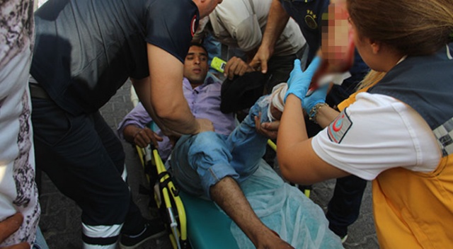 Şanlıurfa'da bahçeye çöp atma kavgası: 3 yaralı, 8 gözaltı Şanlıurfa'da bahçeye çöp atma kavgası: 3 yaralı, 8 gözaltı