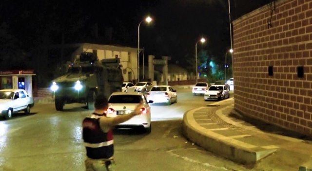 Suriye sınırına askeri sevkiyat devam ediyor