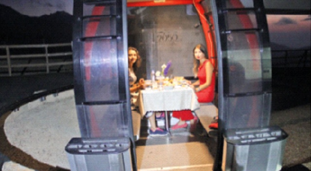 Teleferikte yemek keyfi Teleferikte yemek keyfi