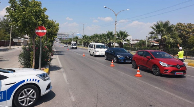 Türkiye genelinde eş zamanlı denetim! 422 araç trafikten men edildi Türkiye genelinde eş zamanlı denetim! 422 araç trafikten men edildi