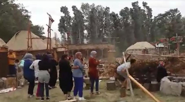 Van Gölü kıyısındaki Atayurdu’nu fırtına vurdu