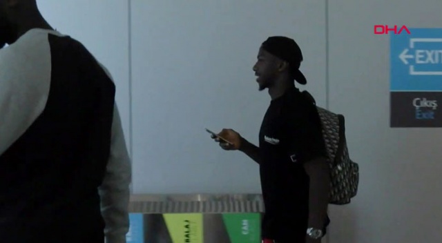 Abdoulay Diaby imza için İstanbul'a geldi! Abdoulay Diaby imza için İstanbul'a geldi!