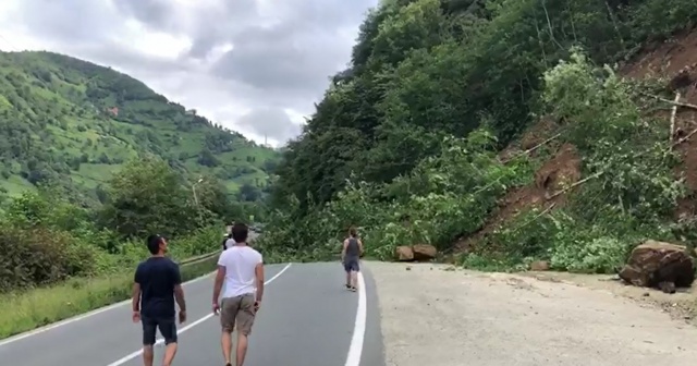 Ayder Yaylası yolunda heyelan Ayder Yaylası yolunda heyelan