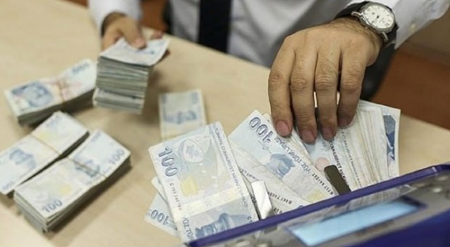 Bankada parası olan herkesi ilgilendiriyor! Devlet güvencesi 150 bin liraya çıktı Bankada parası olan herkesi ilgilendiriyor! Devlet güvencesi 150 bin liraya çıktı
