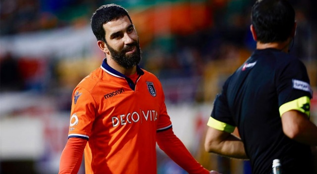 Başakşehir duyurdu! Arda Turan'dan büyük fedakarlık Başakşehir duyurdu! Arda Turan'dan büyük fedakarlık