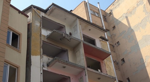 Bir kişi karşı çıktı, koca bina yıkılamıyor Bir kişi karşı çıktı, koca bina yıkılamıyor