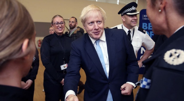 Boris Johnson&#039;dan Brexit için &#039;sonuna kadar mücadele&#039; mesajı