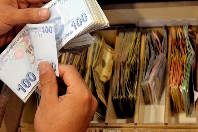 Borsa ilk yarıda yükseldi Borsa ilk yarıda yükseldi