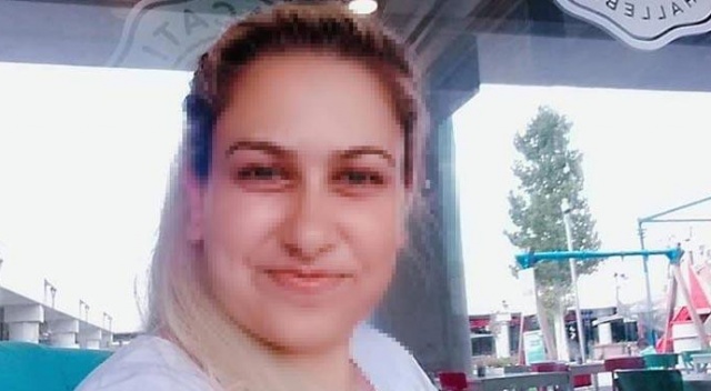 Boşanma aşamasında olduğu kadını sokakta bıçakladı Boşanma aşamasında olduğu kadını sokakta bıçakladı