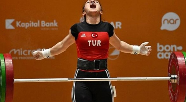 Cumhurbaşkanı Erdoğan'dan Şaziye Erdoğan'a tebrik telefonu Cumhurbaşkanı Erdoğan'dan Şaziye Erdoğan'a tebrik telefonu