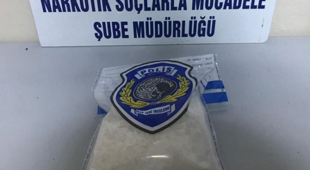 Durdurulan araçta uyuşturucu ele geçirildi Durdurulan araçta uyuşturucu ele geçirildi