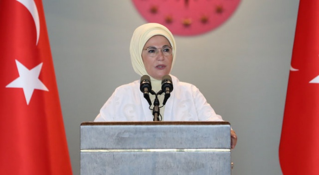 Emine Erdoğan: Medeniyet değerlerimizi yeniden hatırlama vaktidir Emine Erdoğan: Medeniyet değerlerimizi yeniden hatırlama vaktidir