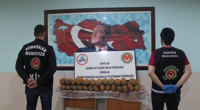 Gürbulak’ta 73 kilogram Afyon sakızı yakalandı Gürbulak’ta 73 kilogram Afyon sakızı yakalandı