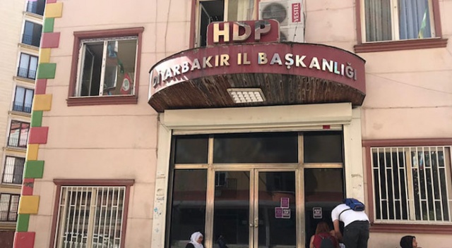 Diyarbakır HDP il ve ilçe yöneticileri hakkında soruşturma Diyarbakır HDP il ve ilçe yöneticileri hakkında soruşturma