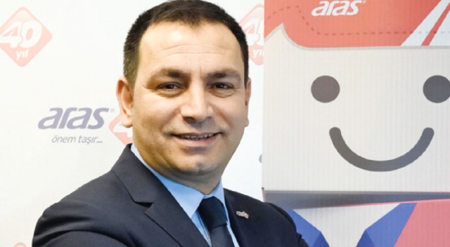 Her yıl denizlere 8 milyon ton plastik atılıyor Her yıl denizlere 8 milyon ton plastik atılıyor