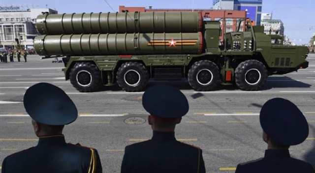 Hindistan, Rusya’dan 14,5 milyar dolarlık silah sipariş etti