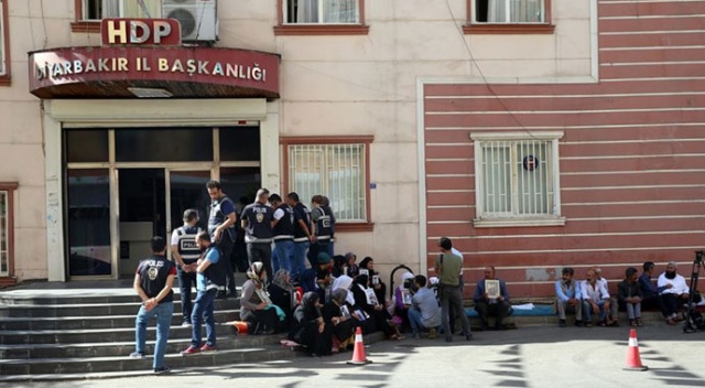 İtalyan gazetesi Diyarbakırlı annelerin isyanını duyurdu