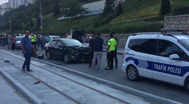 Kağıthane'de feci kaza: 1 ölü, 1 yaralı Kağıthane'de feci kaza: 1 ölü, 1 yaralı