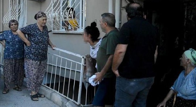 Kardeşlerini rehin alan genç kız dehşet saçtı Kardeşlerini rehin alan genç kız dehşet saçtı