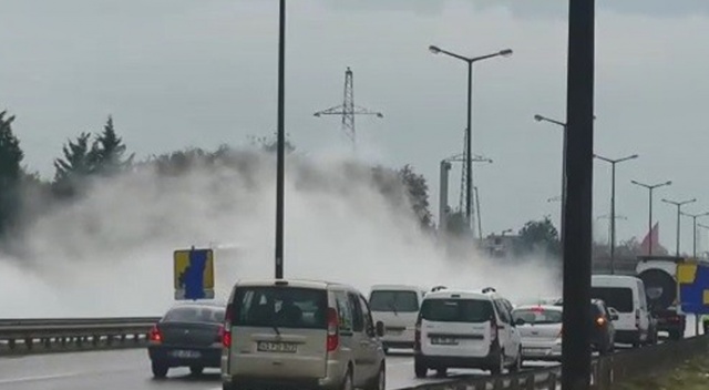 Kocaeli’de fabrikadan sızan gazlar D-100’ü trafiğe kapattı Kocaeli’de fabrikadan sızan gazlar D-100’ü trafiğe kapattı