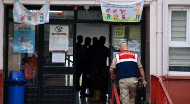 Korkunç! Camdan içeri bakan öğrenci, kalorifer kazanındaki asılı kişiyi gördü Korkunç! Camdan içeri bakan öğrenci, kalorifer kazanındaki asılı kişiyi gördü