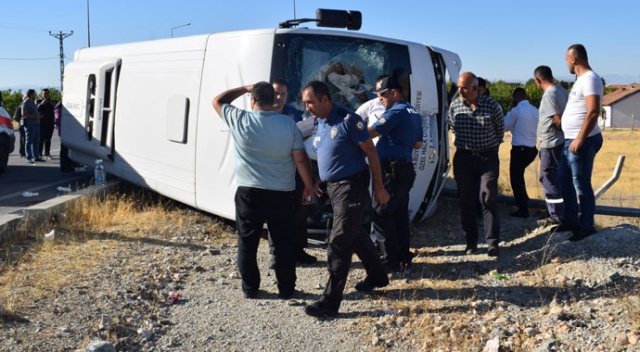 Malatya'da halk otobüsü devrildi: En az 25 yaralı Malatya'da halk otobüsü devrildi: En az 25 yaralı