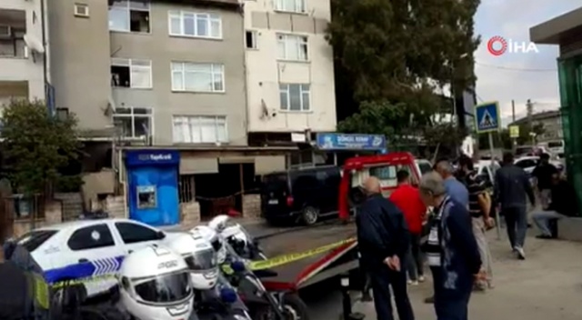 Maltepe’de kahvehaneye silahlı saldırı: 3 yaralı Maltepe’de kahvehaneye silahlı saldırı: 3 yaralı