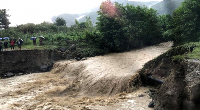 Meteoroloji o bölgeyi uyardı: Sel olabilir! Meteoroloji o bölgeyi uyardı: Sel olabilir!