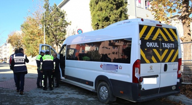 Okul servis araçlarına 5 bin TL ceza Okul servis araçlarına 5 bin TL ceza