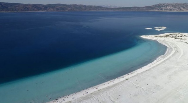 Salda Gölü'ndeki ziyaretçi sayısı 800 binin üzerine çıktı
