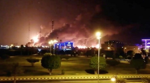 Suudi Arabistan'da SİHA'lar Saudi Aramco'yu vurdu