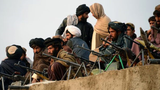 Taliban 6 Afgan gazeteciyi kaçırdı Taliban 6 Afgan gazeteciyi kaçırdı
