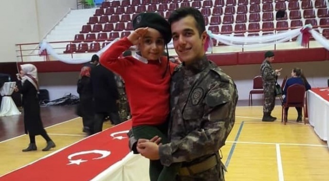 Trafik kazasında ağır yaralanan özel hareket polisi hayatını kaybetti Trafik kazasında ağır yaralanan özel hareket polisi hayatını kaybetti